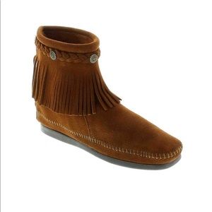New! Minnetonka Brown Suede Moccasin Bootie